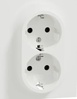 Pistorasia Schneider Electric ELKO One, 2-osainen, 16A, IP21, UPJ, uppoasennus, peitelevyllä, jousiliitos