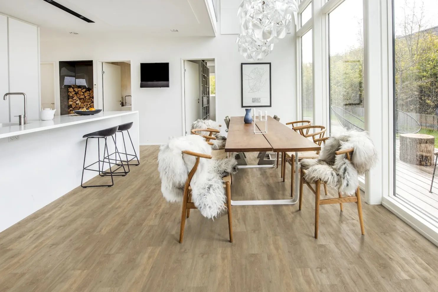 Vinyylilankku Kährs Luxury Tiles Taiga, 1-sauvainen, integroitu askeläänieriste
